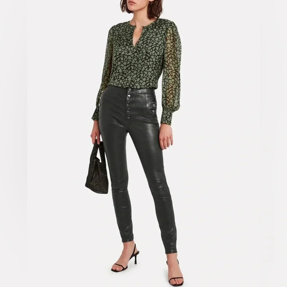 Intermix Kiera silk blouse sage green giraffe print keyhole excellent Size XS - Picture 1 of 11